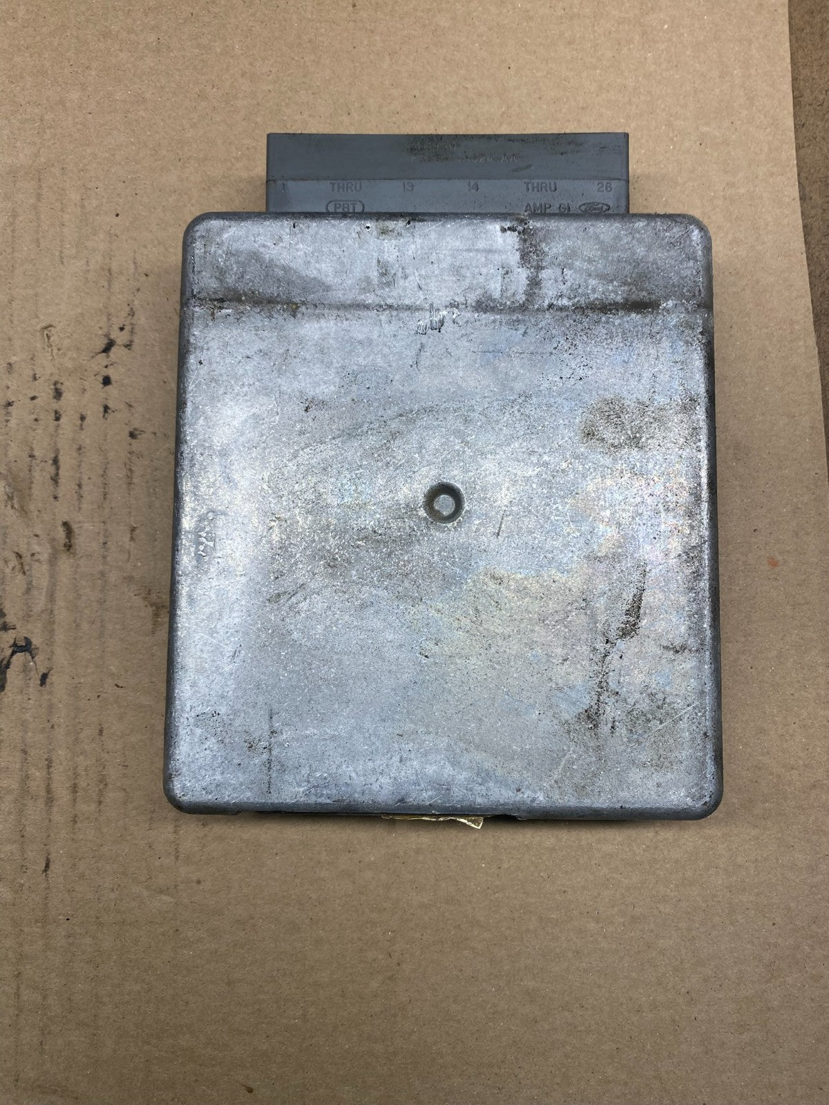 2004 Ford Crown Victoria Engine Control Unit ECU Computer Module AF6922 DG0