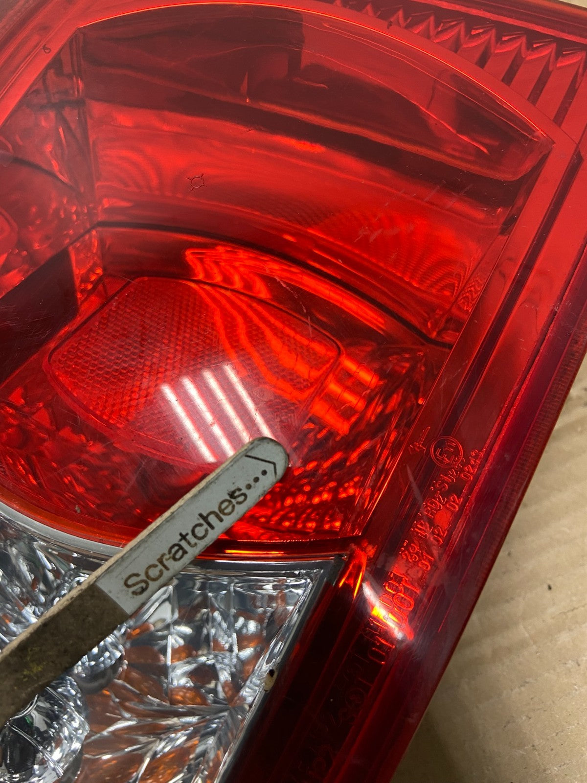 2003-2006 Kia Optima Left Driver LH Side Tail Light AG8170 DW3
