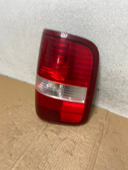 2004 to 2008 Ford F150 F-150 Right Passenger RH Side Tail Light AI6849 LK1