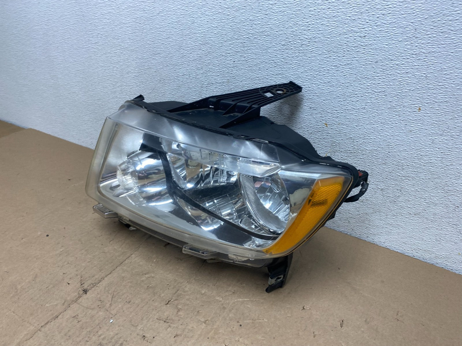 2011 to 2013 Jeep Grand Cherokee Halogen Left Driver Lh Headlight AE6880 DW1