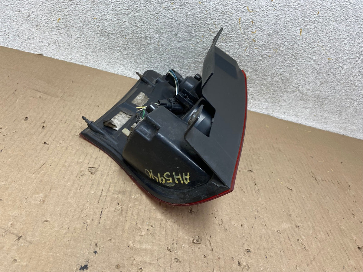 2011 - 2018 Dodge Grand Caravan Right Passenger RH Tail Light Led AH5940 LK5