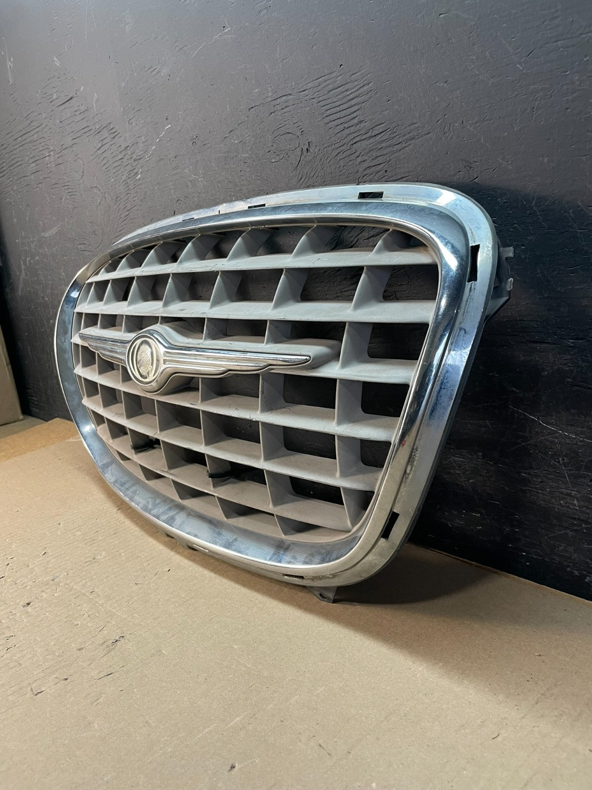 2002 - 2004 Chrysler Concorde Front Upper Grille Grill AE3330 DG1