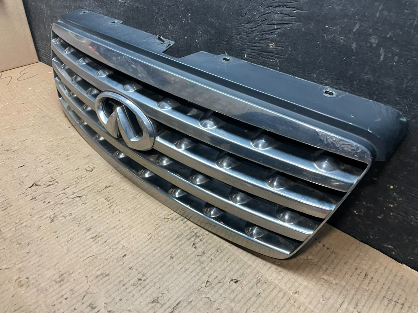 2006 2007 2008 Infiniti Fx35 Front Upper Grill Grille W/ Emblem OEM Y6522 DG2