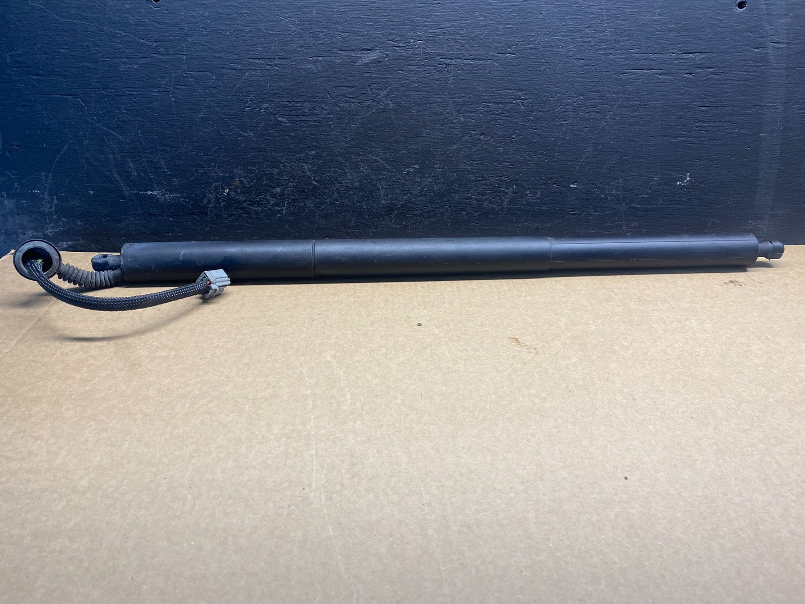 2011-2020 Jeep Grand Cherokee Left Rear Liftgate Rod Support Strut AC7030 DG0