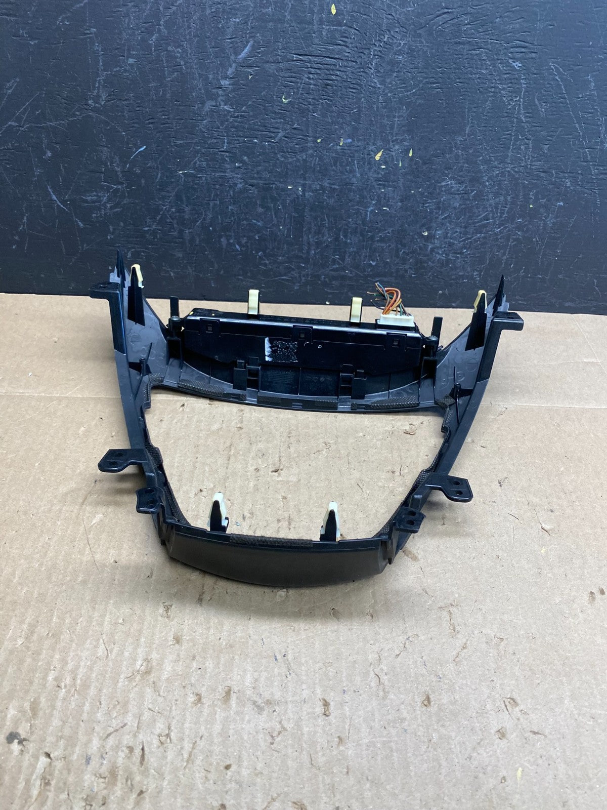2011-2013 Hyundai Elantra Dash Radio Bezel Clock Display Trim ac6482 DG4