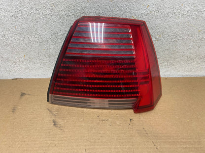 2004 2005 2006 Mitsubishi Galant Sedan Right Passenger Tail Light AH4172 LK0