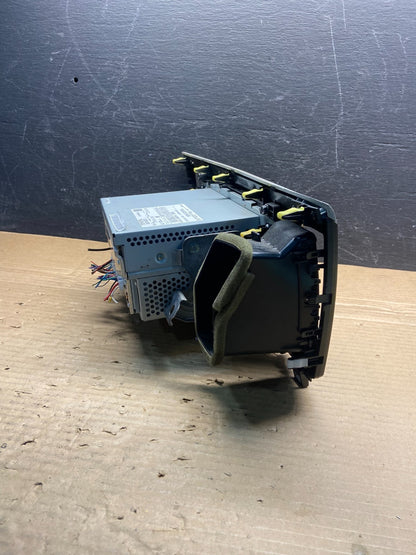 2011 to 2014 Toyota Sienna AM FM CD Mp3 Radio Receiver ae4521 DG2