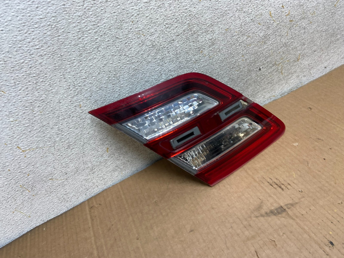 2013 to 2018 Ford Taurus Left Driver Lh Side Tail Light Inner AI8507 LK2