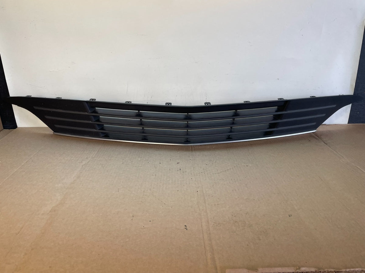 2013 to 2019 Lincoln MKT Lower Bumper Fog Light Grill Grille AH6393 DG0