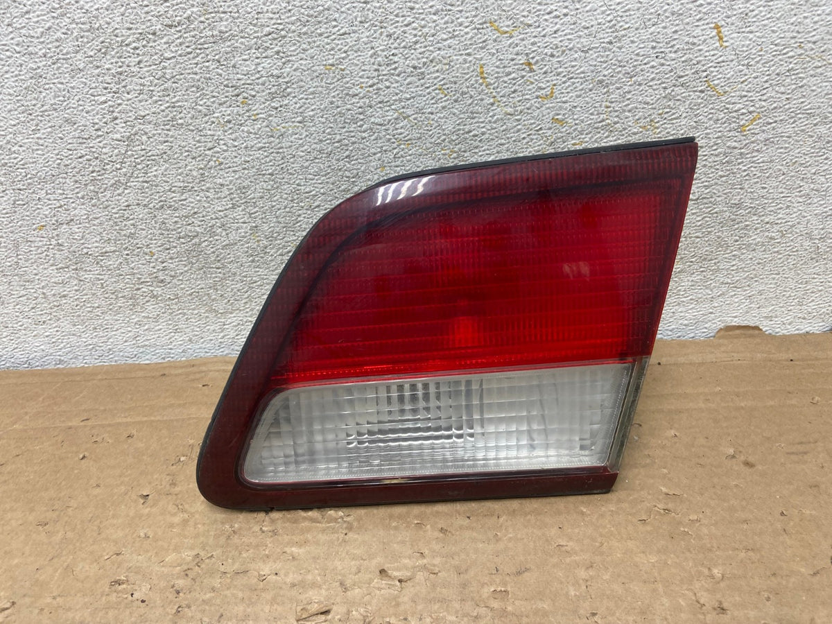 1997 1998 1999 Nissan Maxima Right Passenger RH Inner Tail Light AH9171 LK0