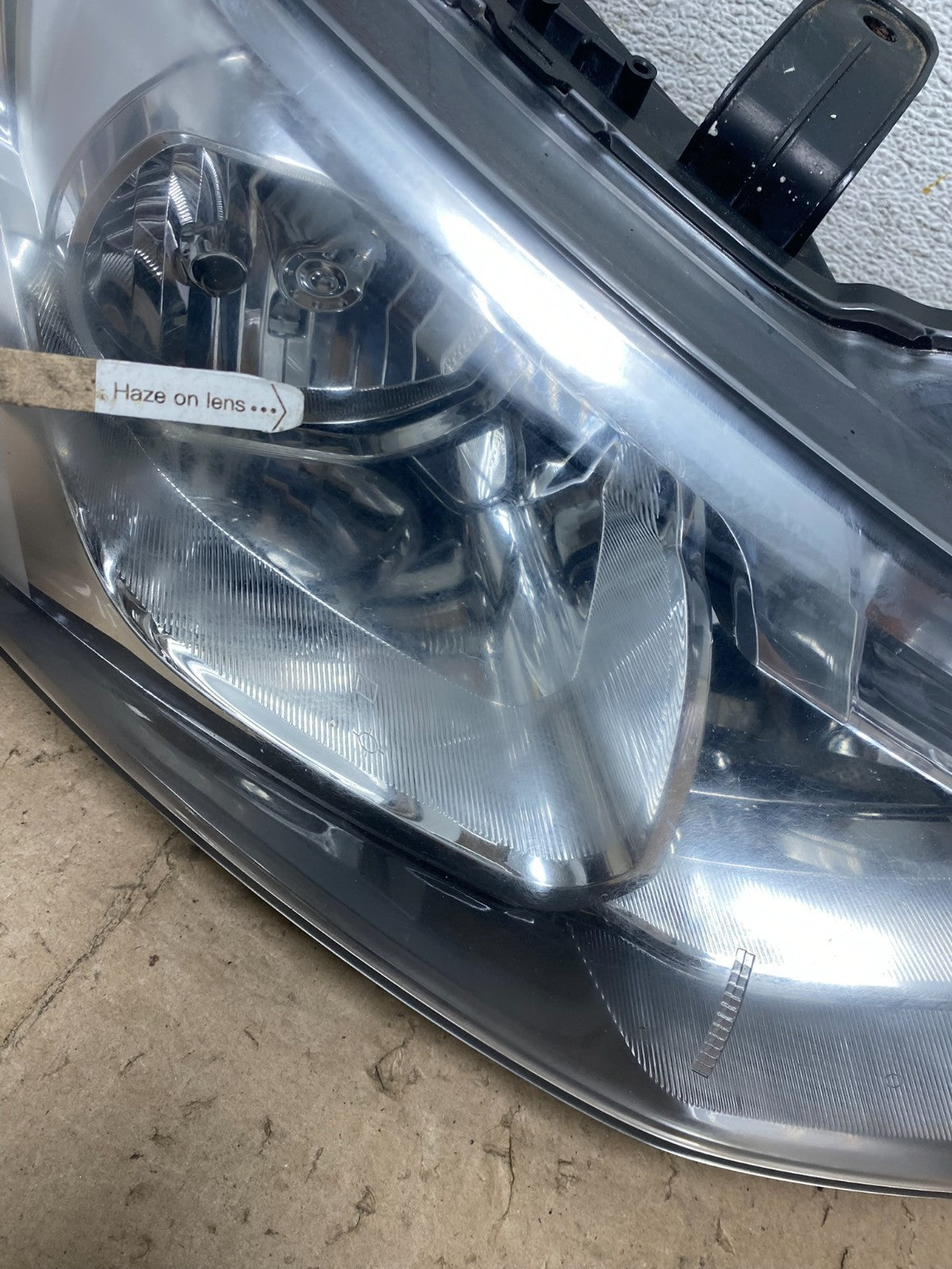 2014-2015 Mitsubishi Outlander Right Passenger Halogen Headlight AG5657 DW4
