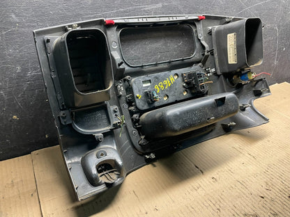 2002 to 2005 Dodge Ram Radio Climate Control Dash Air Vent Bezel Trim X8677 DG5