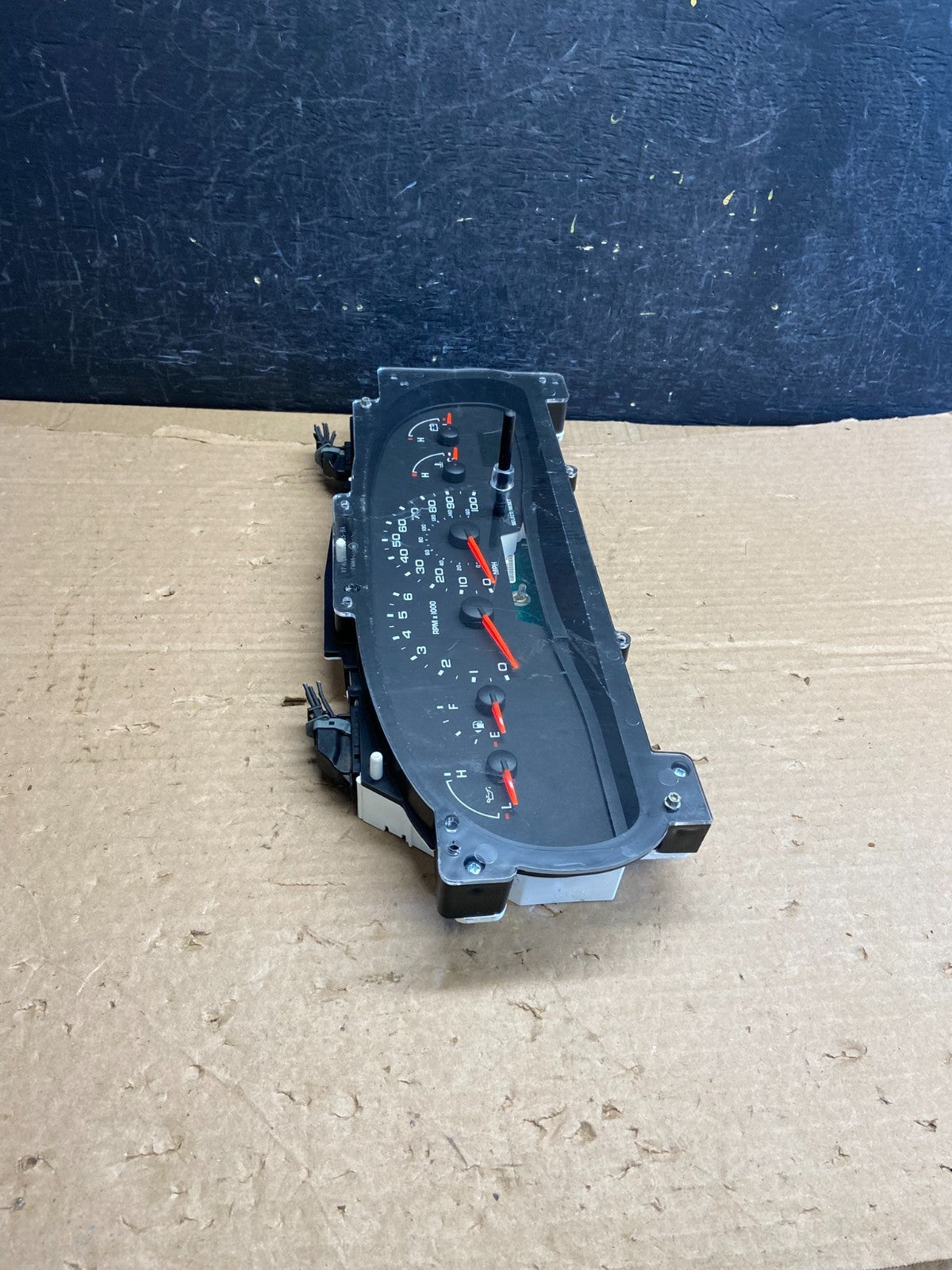 2006 Ford E350 Gauge Speedometer Cluster af2661 DG1