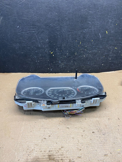 2004 2005 Toyota Sienna Speedometer Cluster Gauge r2855 DG4