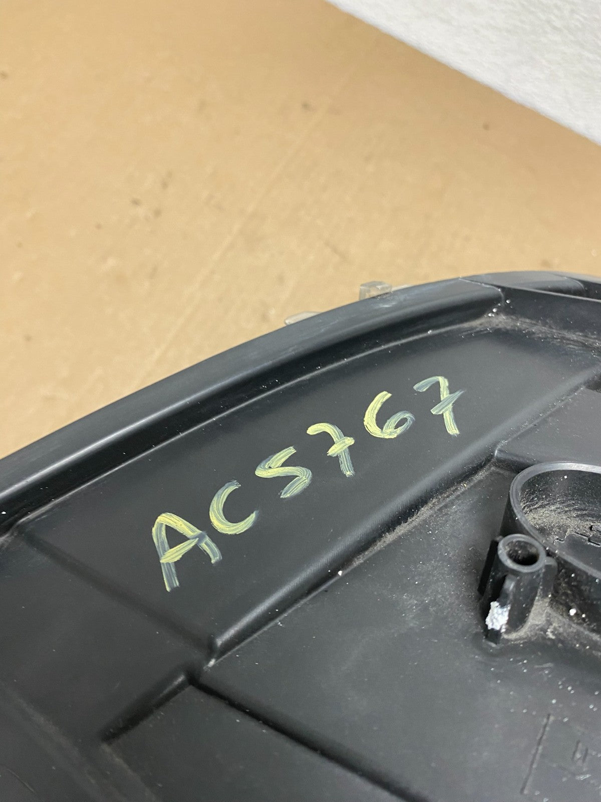 2007 to 2013 Mercedes Sprinter Headlight Left Driver Side Halogen AD2653 DW9