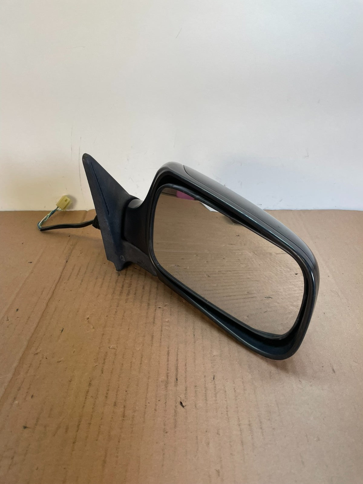 2004 - 2008 Subaru Forester Right Passenger Side View Power Door Mirror AG7779 D2