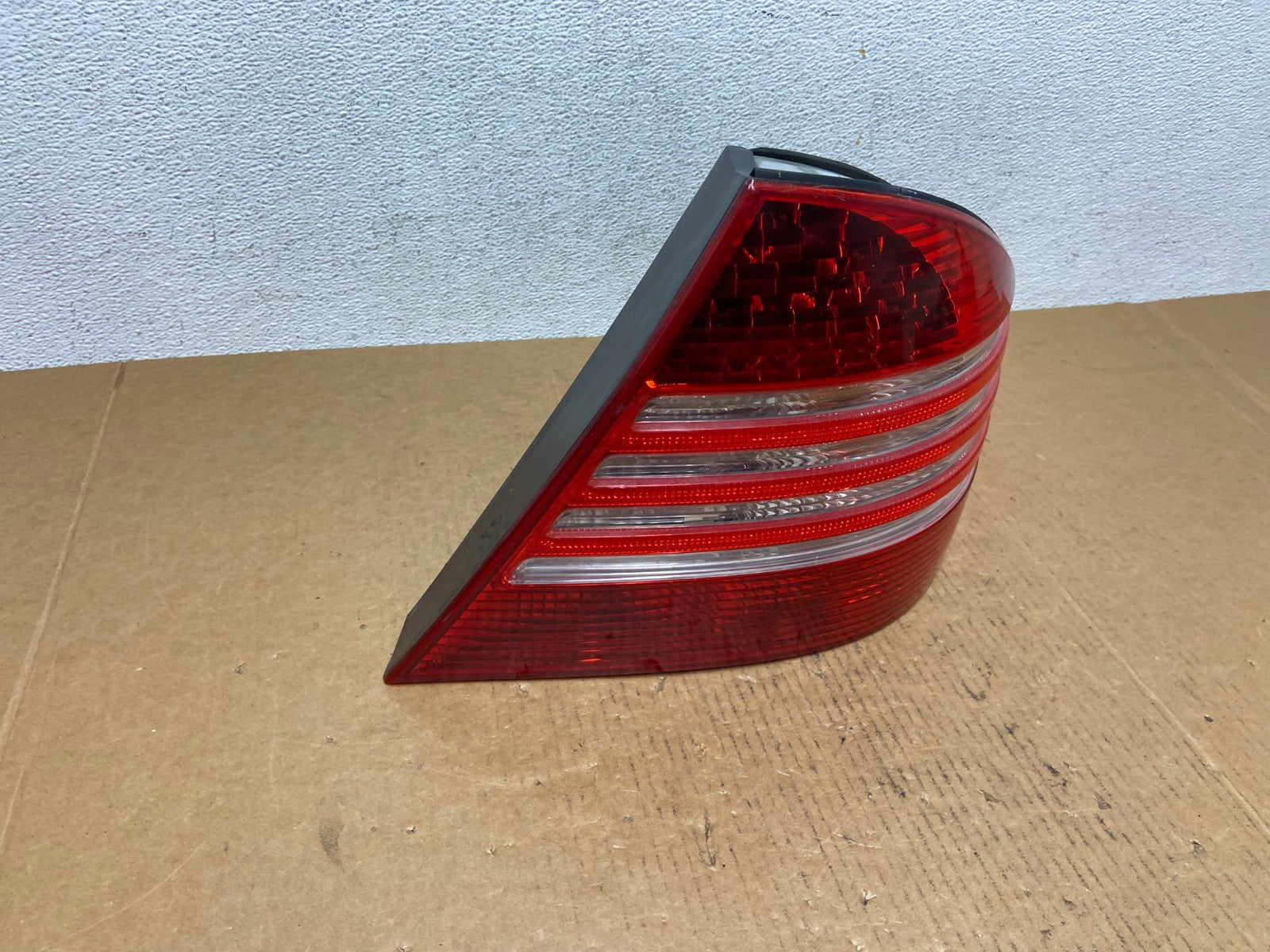 2003 to 2006 Mercedes-Benz S-Class Tail Light Right Passenger Side AD9326 LK2