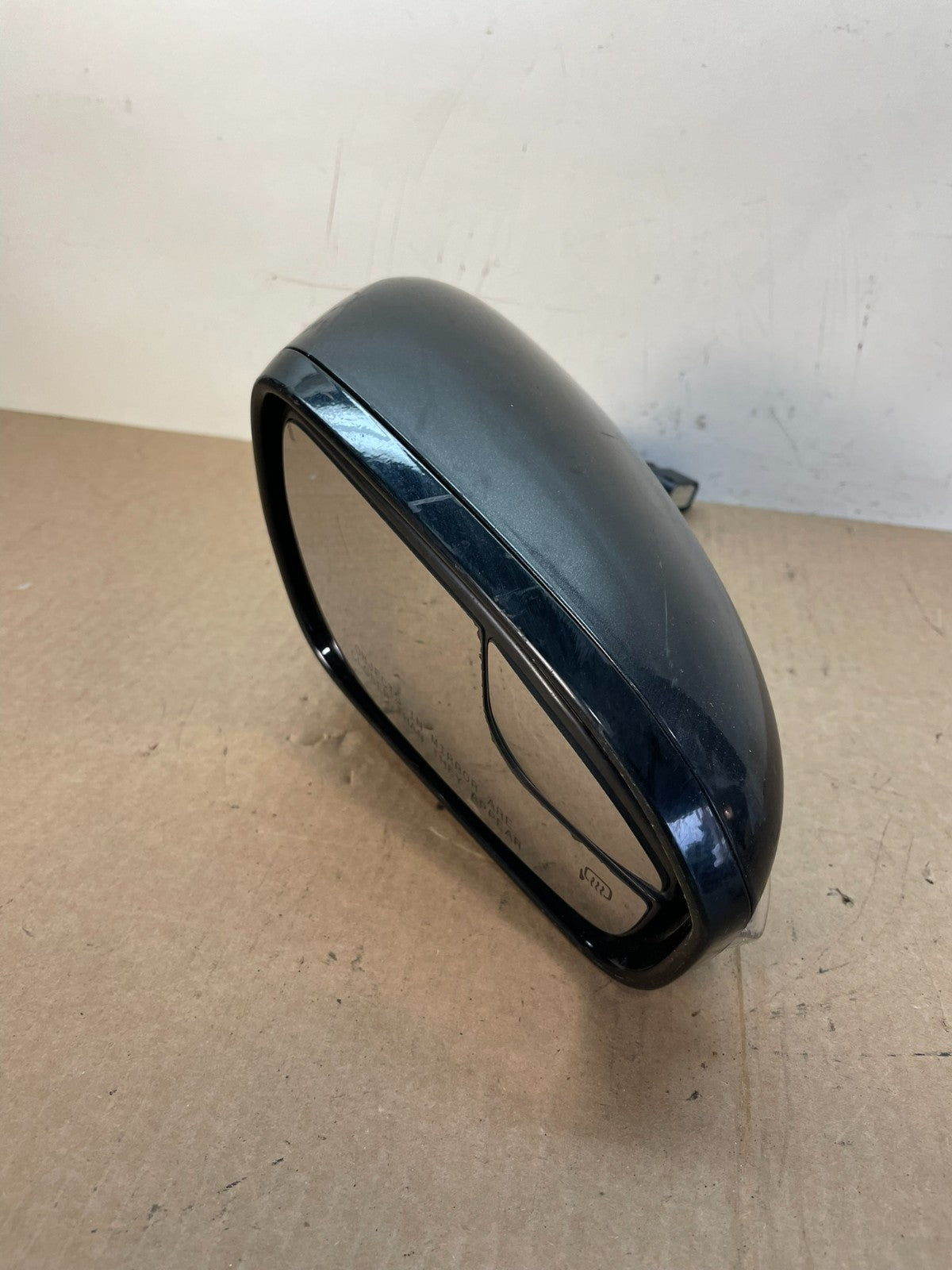 2016-2020 Ford Fusion Right Passenger View Power Turn Sgn Door Mirror AH6373 DG2