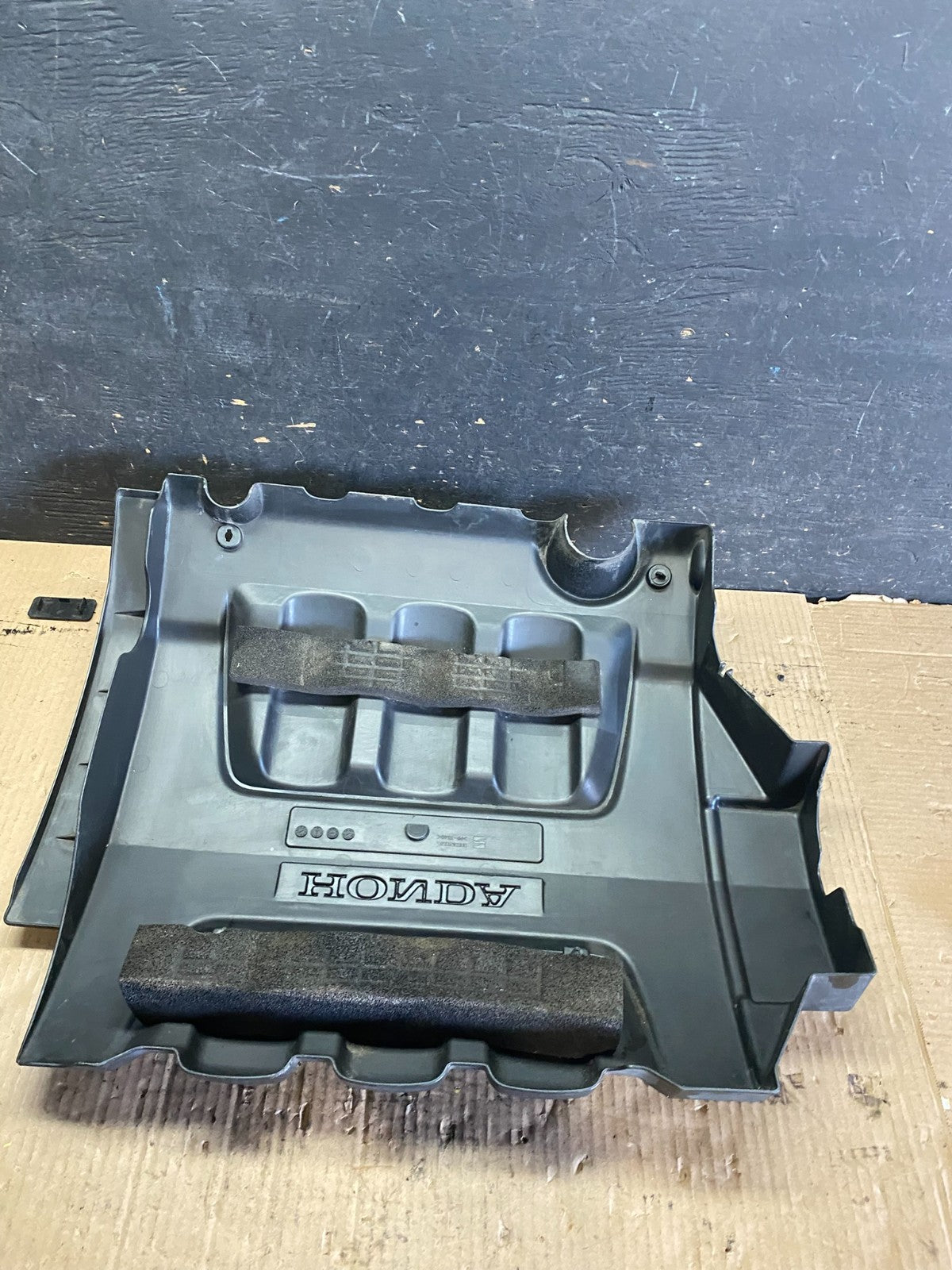2005 to 2007 Honda Odyssey Black Engine Cover OEM 3.5L No # Q3234 DG4