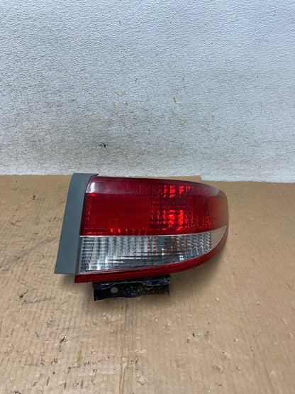 2003 to 2004 Honda Accord Sedan Right Passenger Rh Side Tail light AI5481 LK0