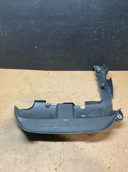 2001 to 2004 Nissan Pathfinder Engine Cover Ornament H4778 DG14