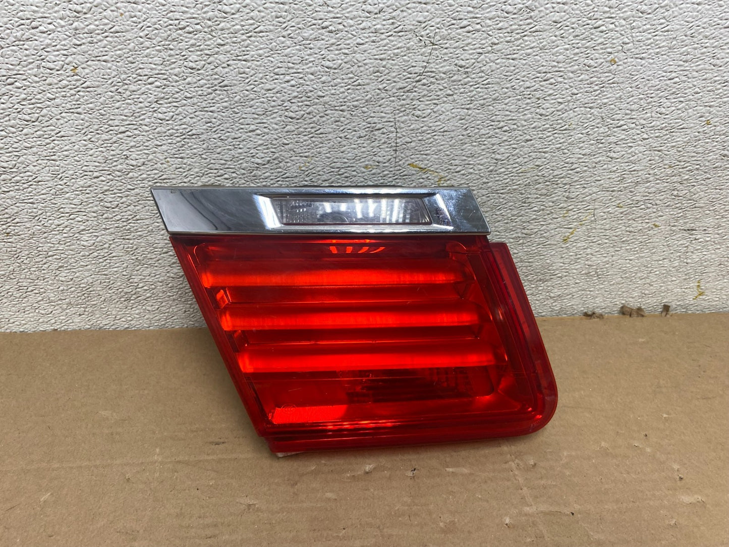 2009-2012 BMW 7-Series F01 F02 750i 750Li Left Driver Inner Tail Light Q9037 DW0