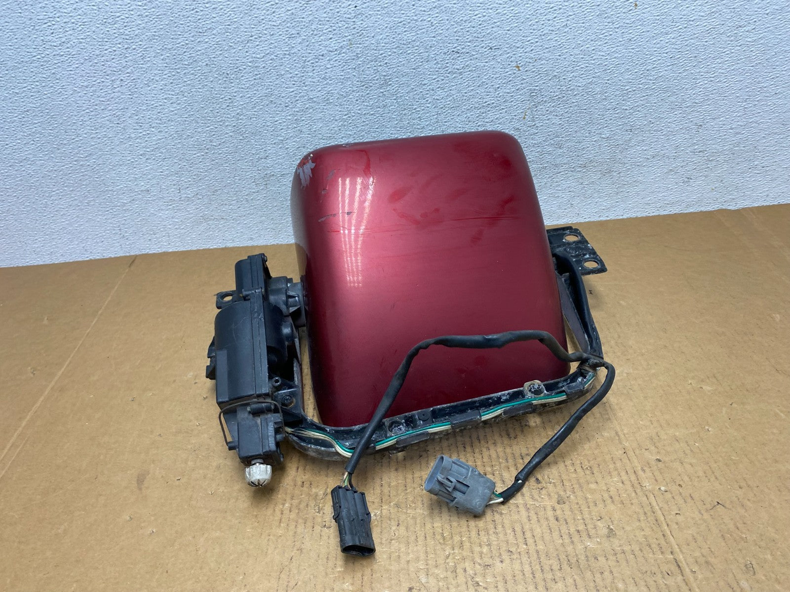 1984 to 1989 Chevrolet Corvette Right Passenger RH Side Headlight AE0467 DW3