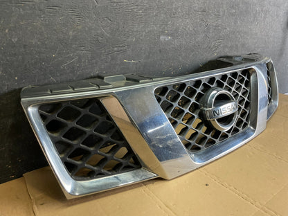 2005 2006 2007 Nissan Pathfinder Chrome Front Upper Grill Grille OEM AA8817 DG1