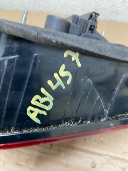 2007-2010 Volkswagen Touareg Left driver Side Inner Tail Light Oem AB1457 LK6