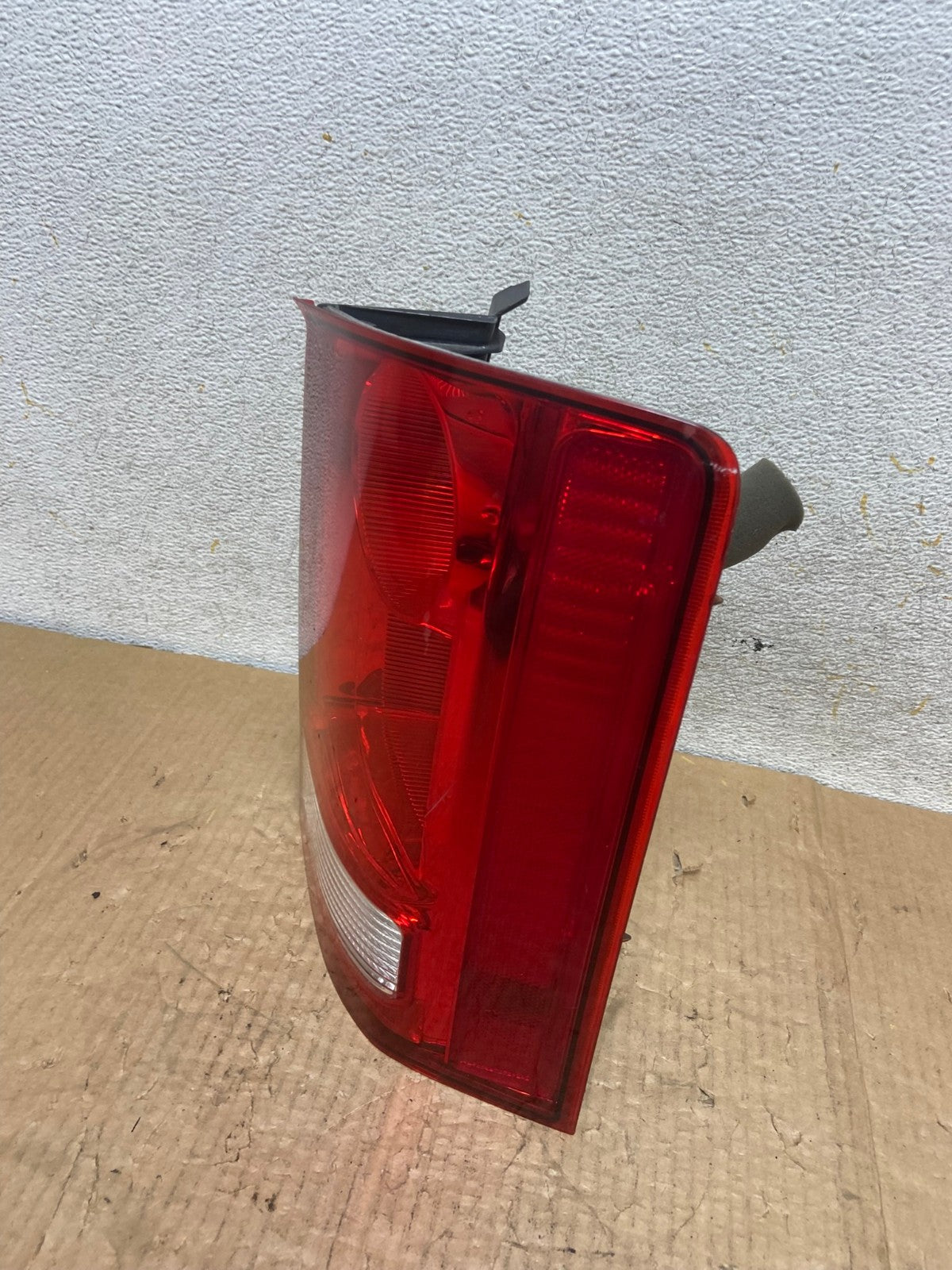 2009 to 2015 Honda Pilot Right Passenger Rh Side Tail light AI6844 LK1