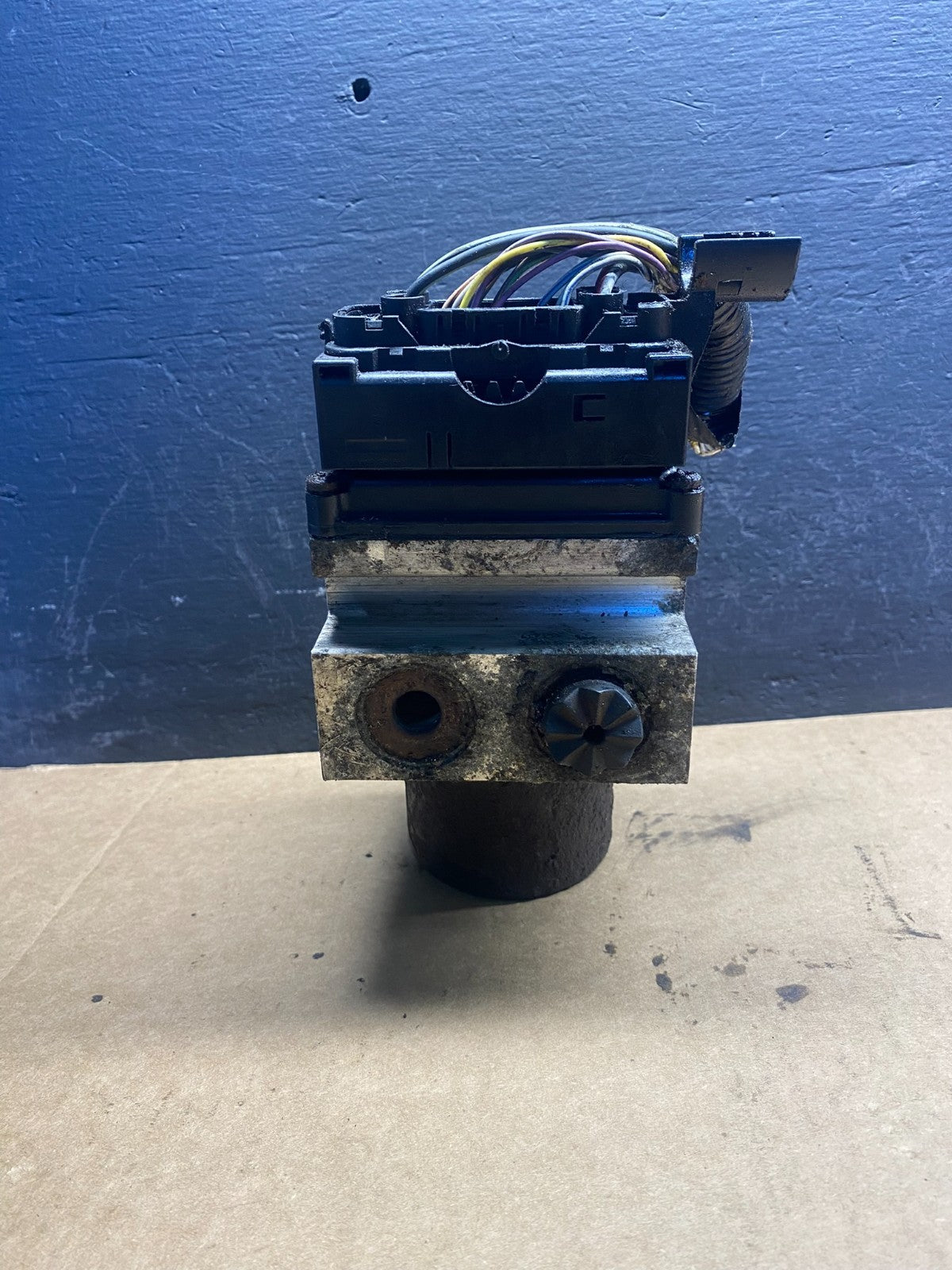 2011 - 2014 Ford E250 E350 Van ABS Anti Lock Brake Pump Module ac7065 DG3