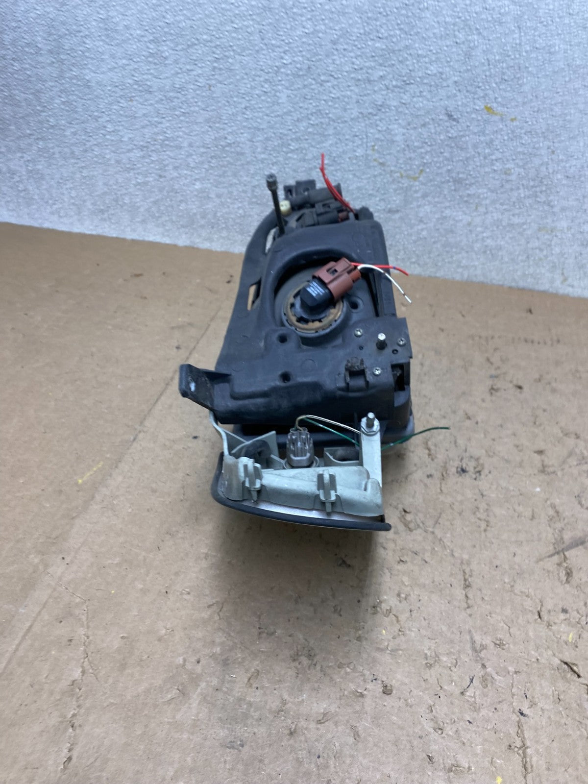 1992 1993 1994 Toyota Camry Left Driver LH Halogen Headlight OEM W9268 DW10