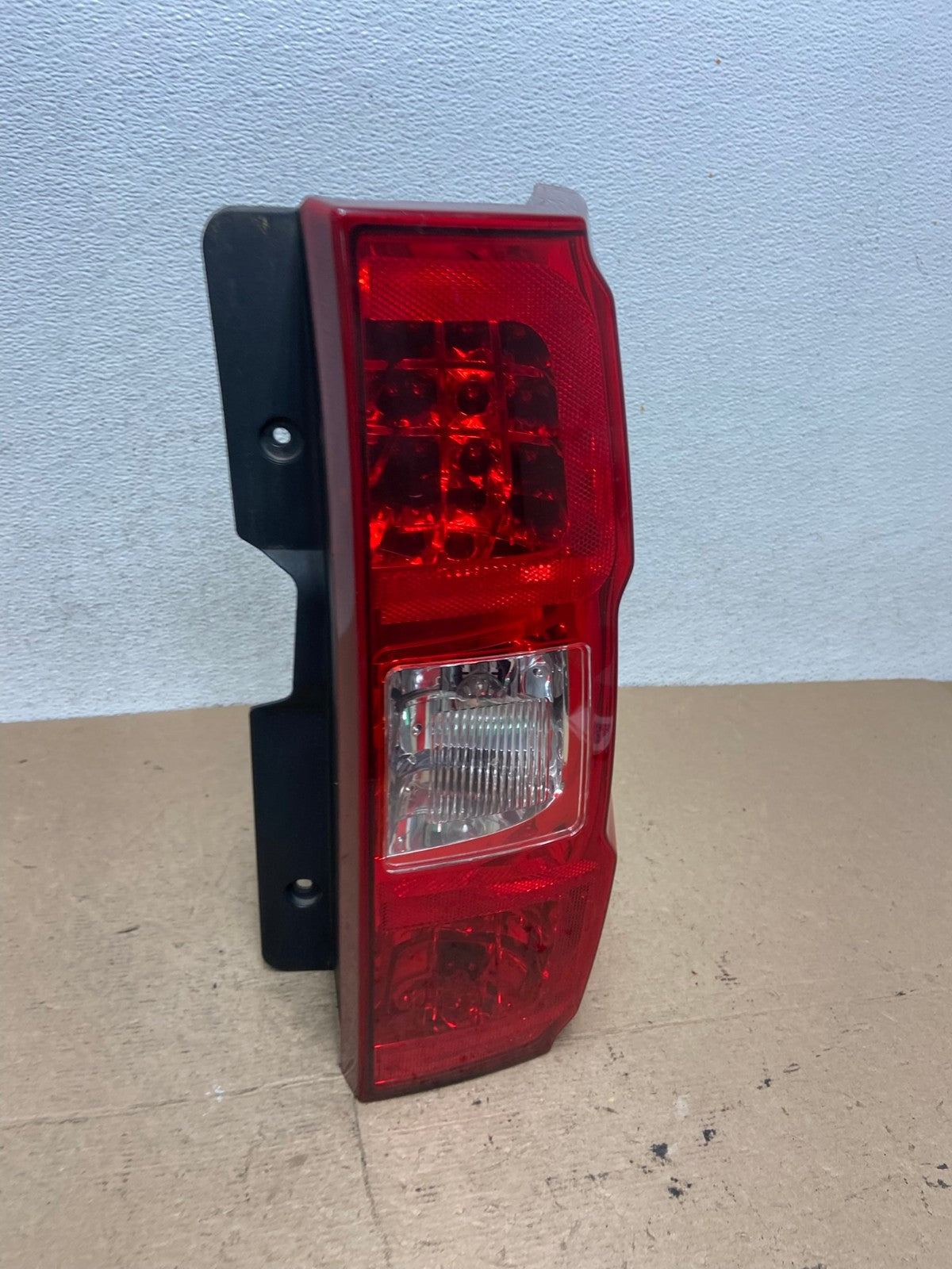 2008 to 2013 Chevrolet Tahoe Hybrid Right Passenger Tail light Led AF5161 LK2