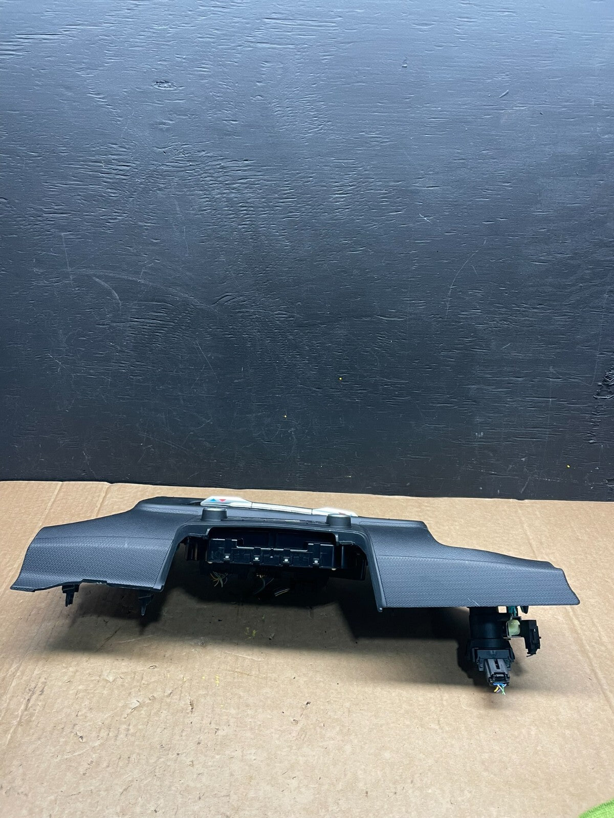 2020 to 2023 Ford Explorer Radio Climate Control Panel Trim F9386 DG13