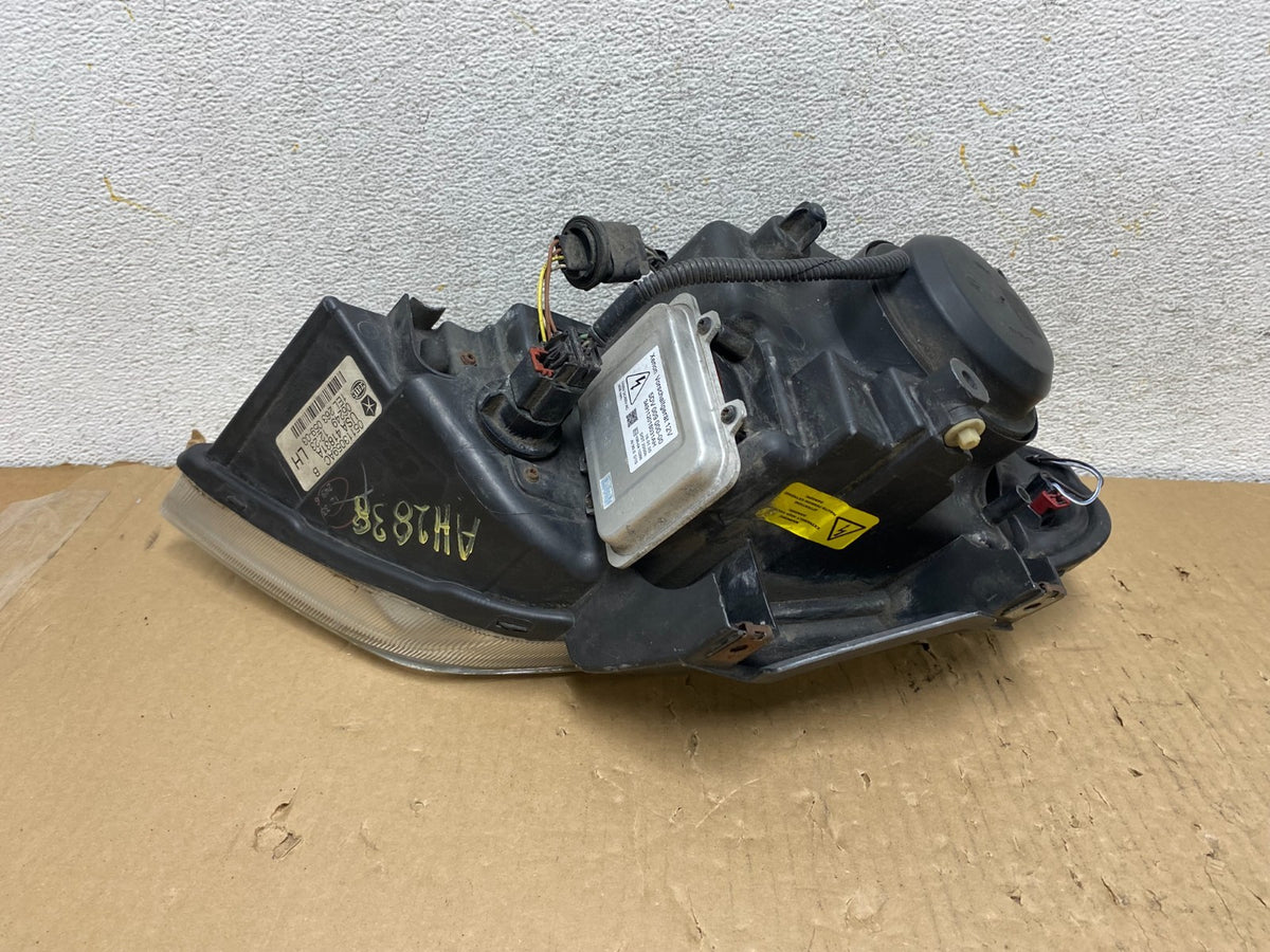 2007 to 2008 Chrysler Pacifica Left Driver LH Xenon Headlight AH2838 DW6