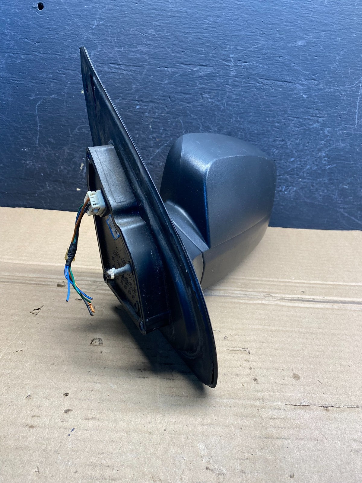 2003 to 2009 Kia Sorento Left Driver LH Door Mirror ae8111 DG1