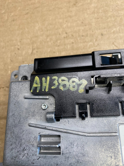 2010 - 2014 Audi Q5 A4 Radio Navigation Screen Display AH3882 DG5