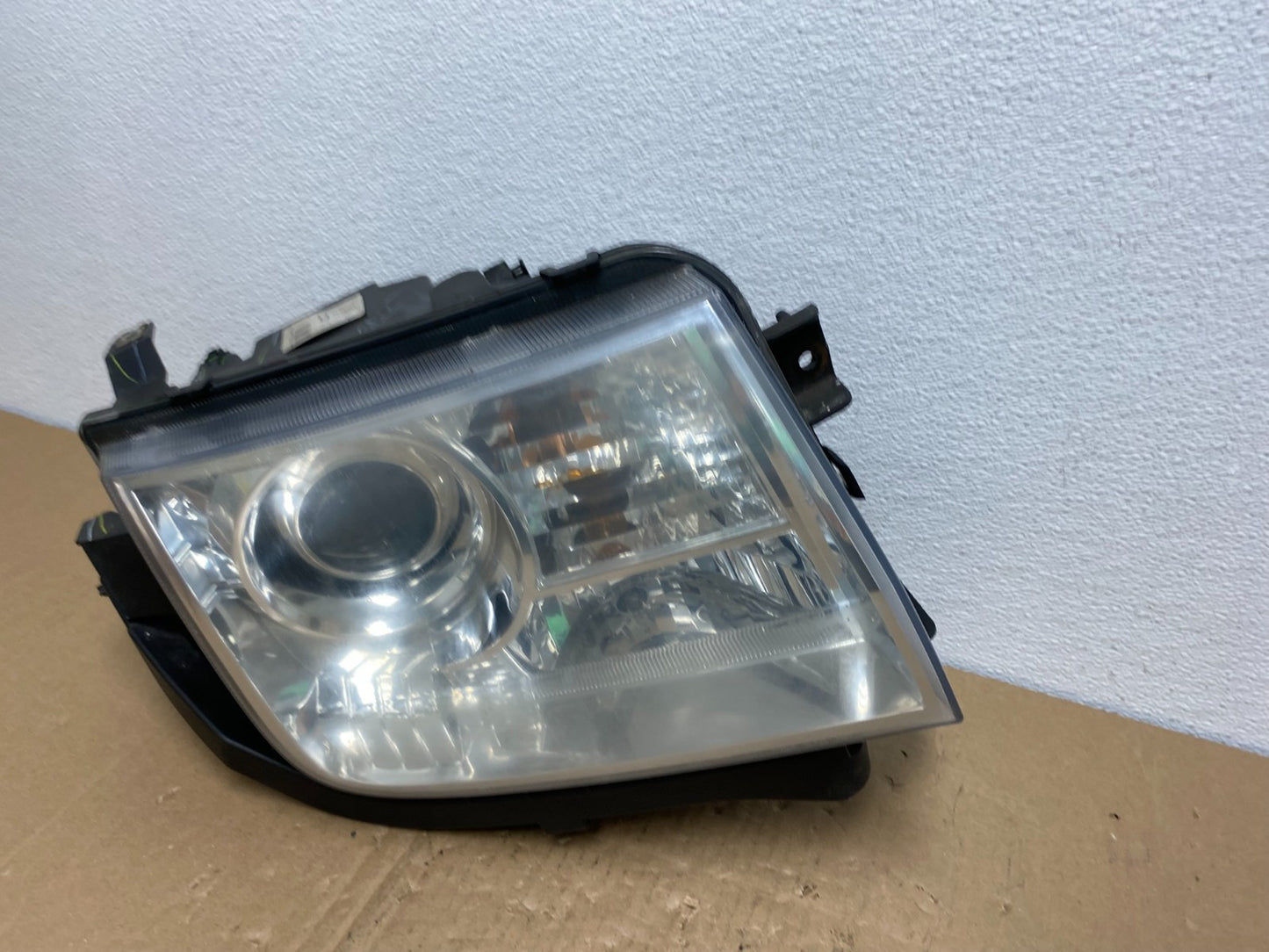 Halogen 2007 to 2010 Lincoln MKX Headlight Right Passenger Side Oem AB6880 DW1