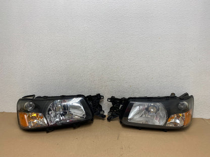 2003 2004 Subaru Forester Left+Right Headlights Halogen AE7181 DW0