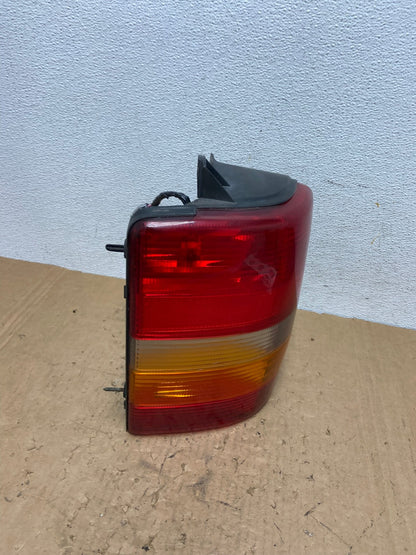 1993-1998 Jeep Grand Cherokee ZJ Left Driver Side Tail Light AD3729 LK2