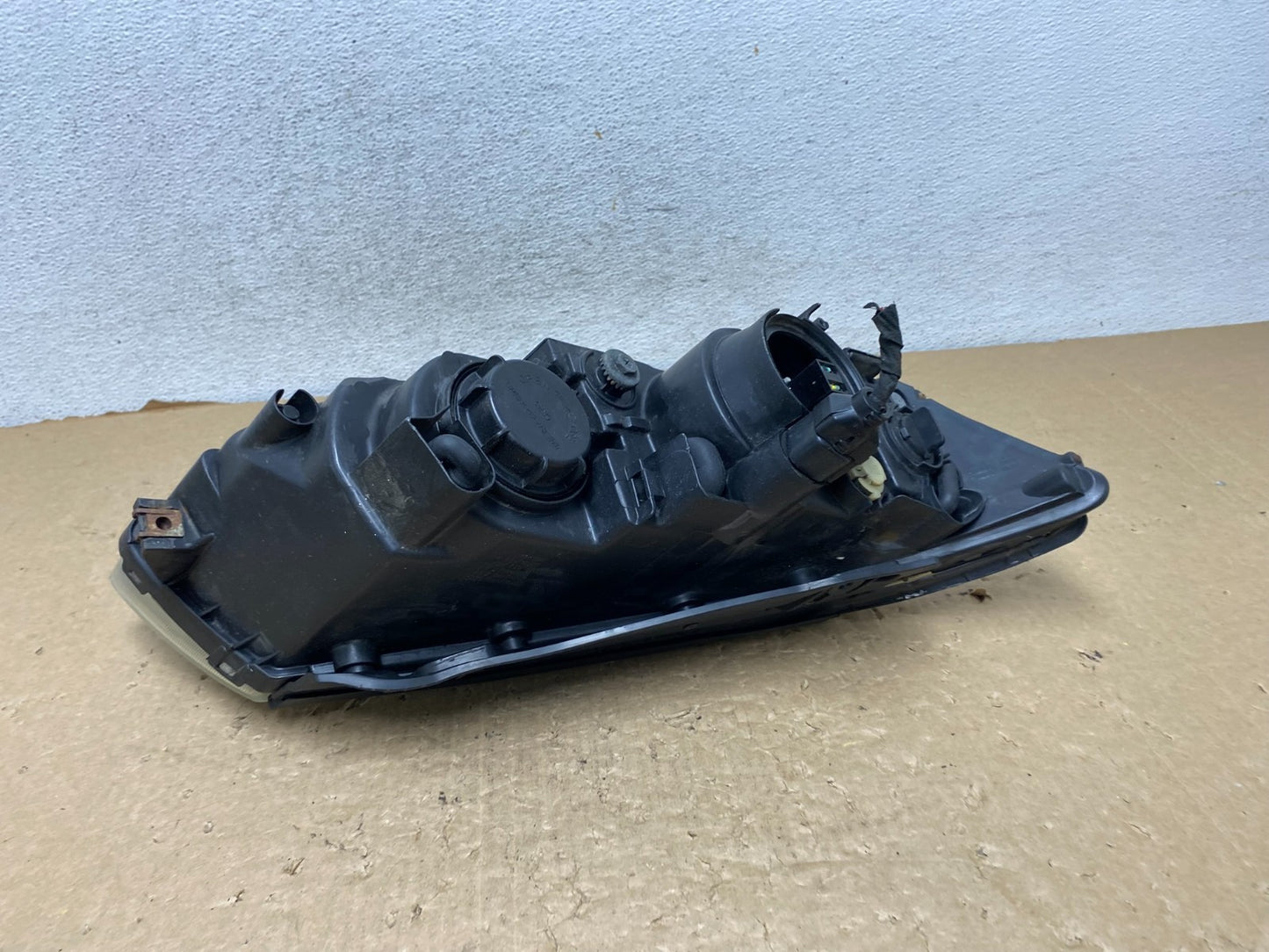 2006 to 2008 Hyundai Sonata Left Driver LH Side Headlight Halogen AF8119 DW5
