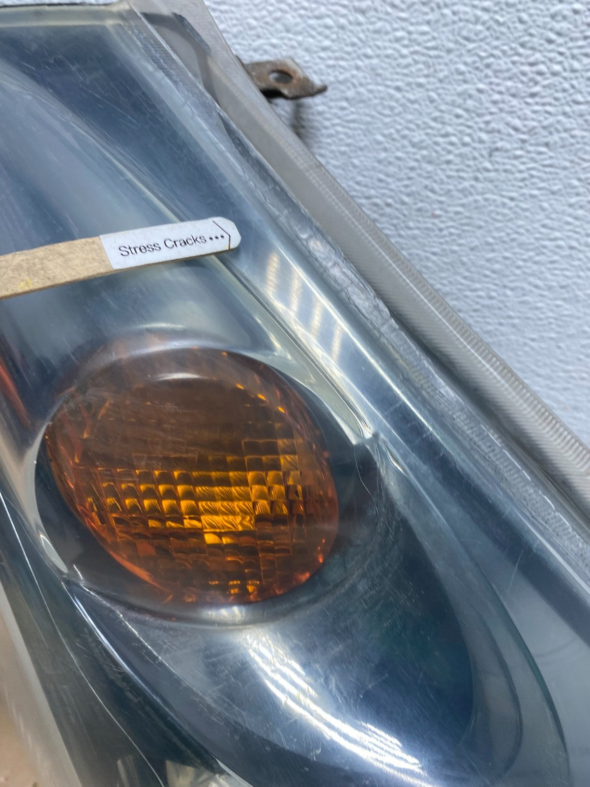 2004 to 2009 Nissan Quest Right Passenger RH Black Headlight AD6418 DW4