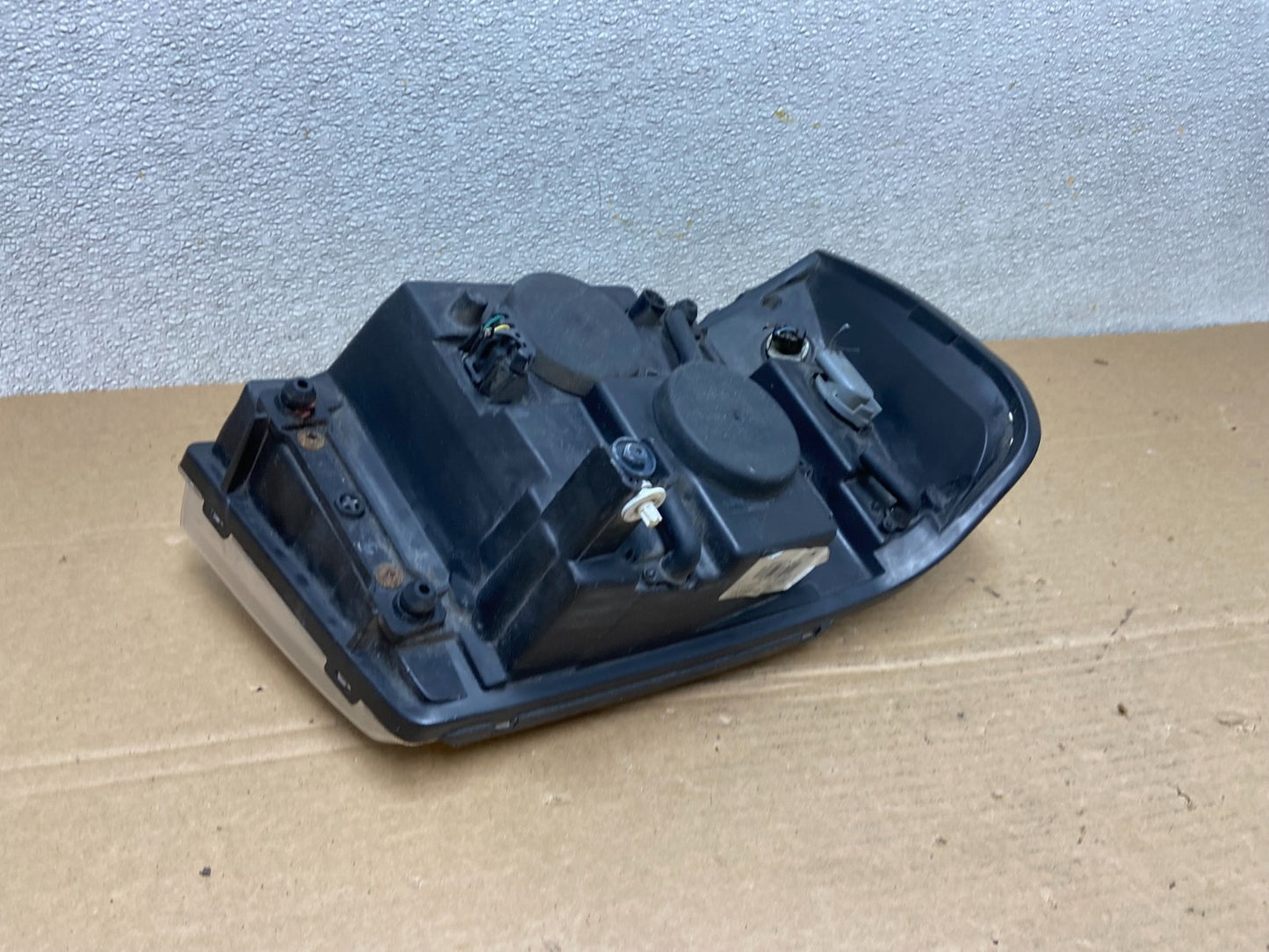 2002 to 2009 Gmc Envoy Left Driver Lh Side Headlight Halogen Oem AB4496 DW6
