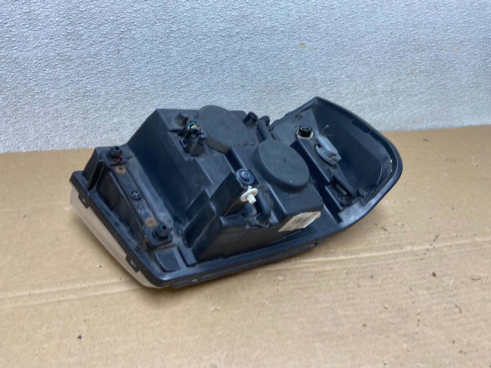 2002 to 2009 Gmc Envoy Left Driver Lh Side Headlight Halogen Oem AB4496 DW6