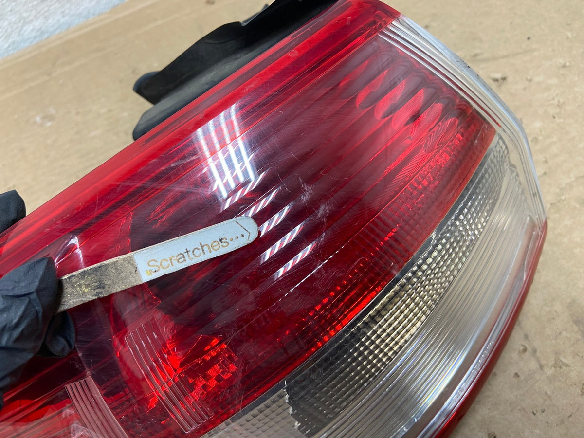 2013 to 2016 Ford Escape Left Driver LH Side Tail Light AH8908 LK3