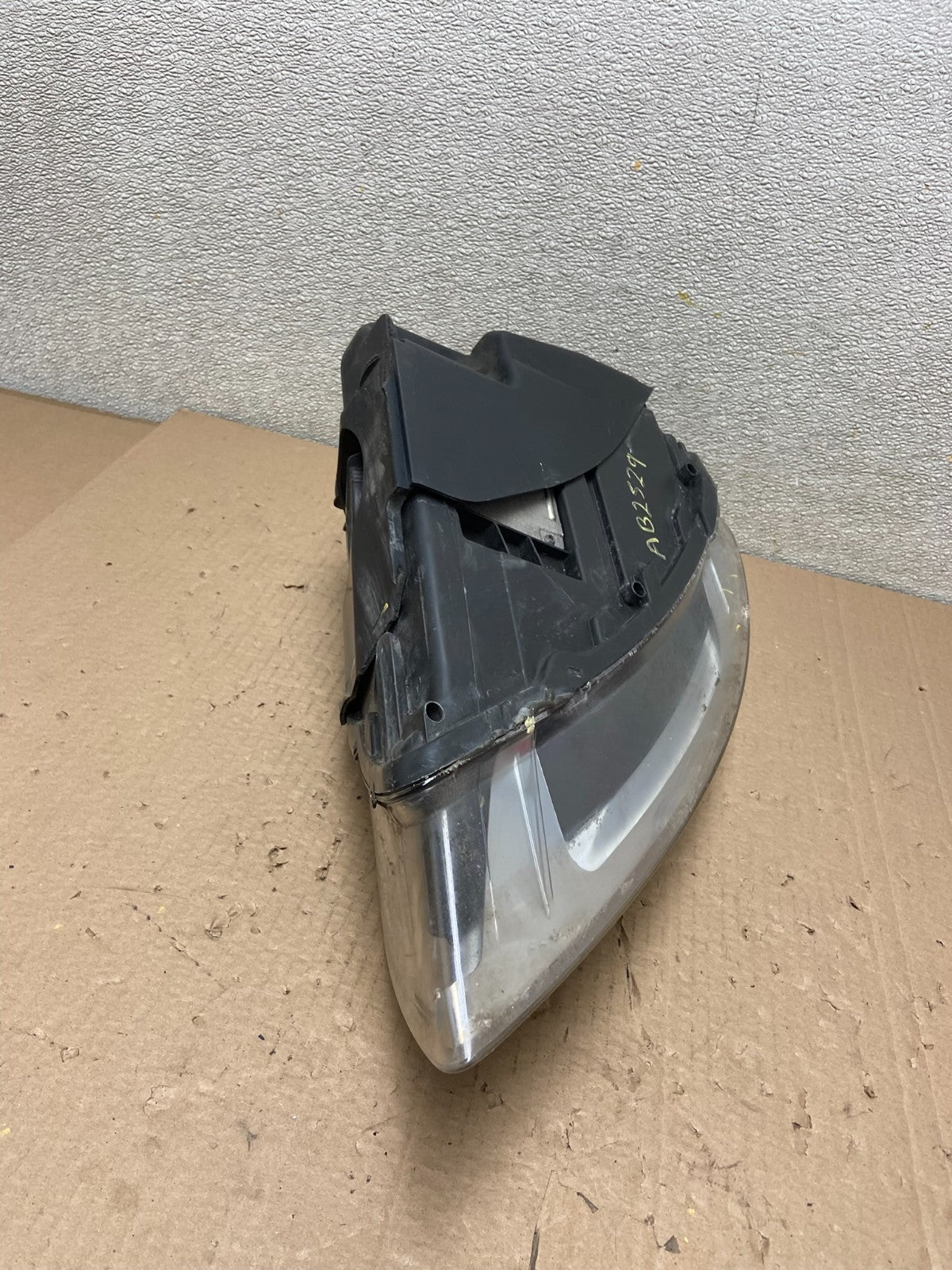 2007- 2009 Audi Q7 Right Passenger RH Side Xenon Hid Headlight AB2529 DW12