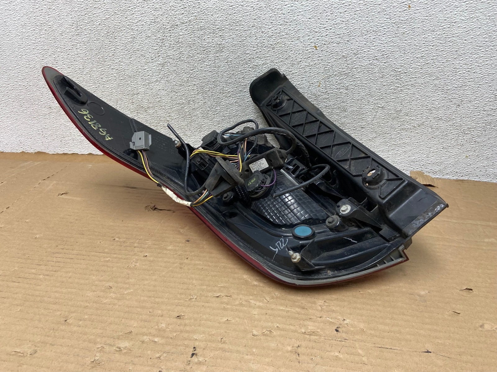 2011 2012 2013 2014 2015 Ford Explorer Right Passenger RH Tail light AG8136 LK6