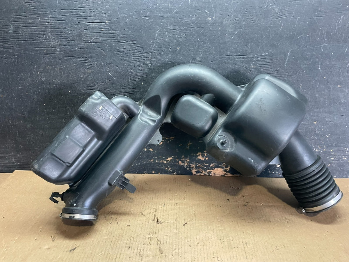 2014 - 2015 Dodge Durango 3.6L Resonator Air Intake Tube AA2405 DG3