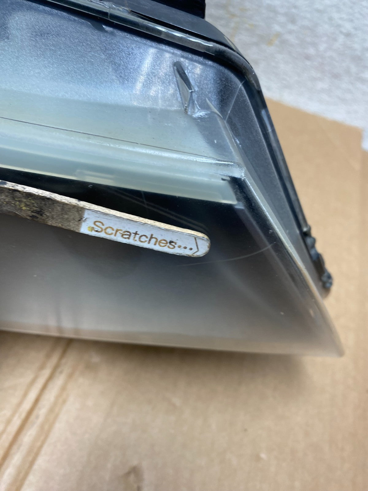 2009-2011 BMW 3 Series 328i 4/D Sedan Headlight Halogen Right Passenger AI37503