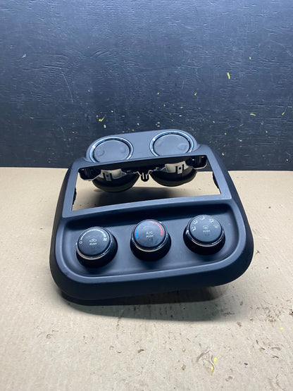 2011 to 2017 Jeep Compass Dash Climate Temperature Control Radio Bezel Q7007 DG1